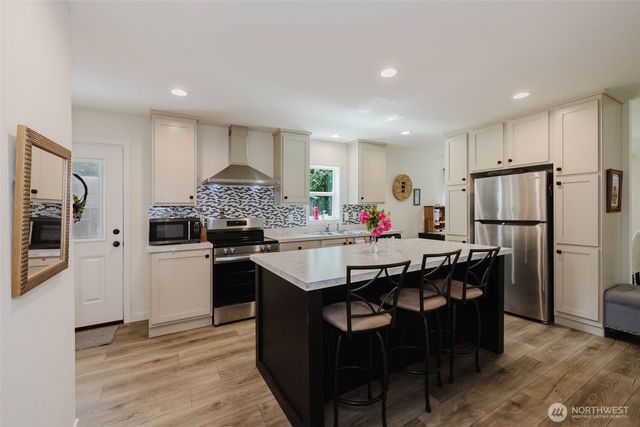 540 E Lakeshore Drive E, Shelton, WA 98584
