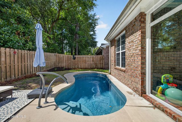 5148 Somersett Lane, Wilmington, NC 28409