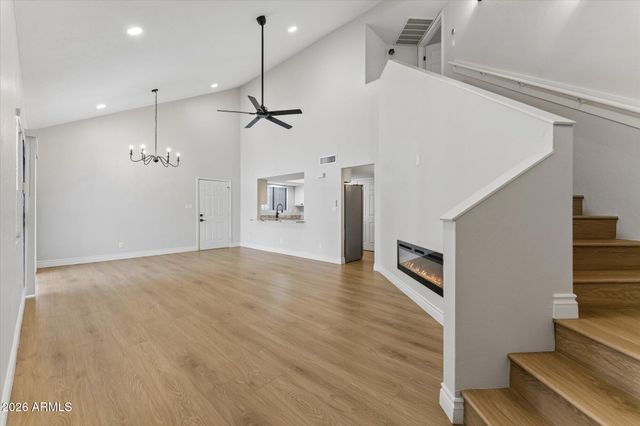 13820 N 42ND Avenue, Phoenix, AZ 85053