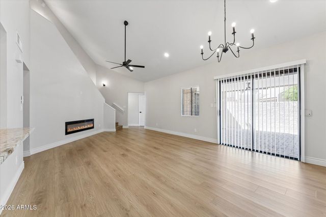 13820 N 42ND Avenue, Phoenix, AZ 85053