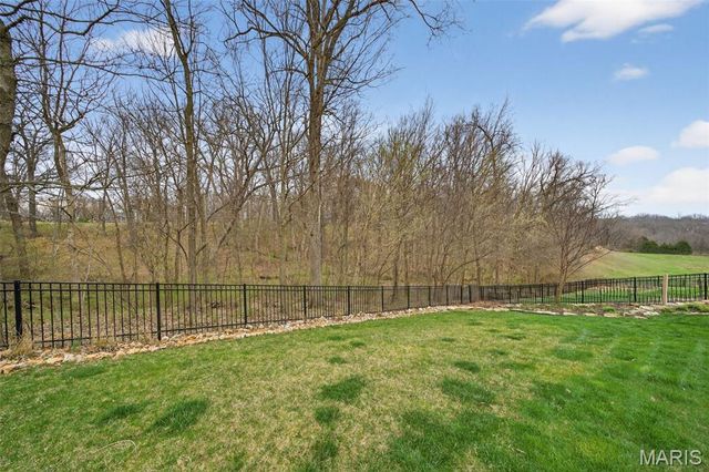 3009 Preston Woods Trail, Lake St Louis, MO 63367