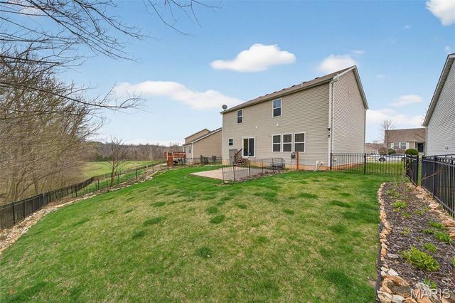 3009 Preston Woods Trail, Lake St Louis, MO 63367