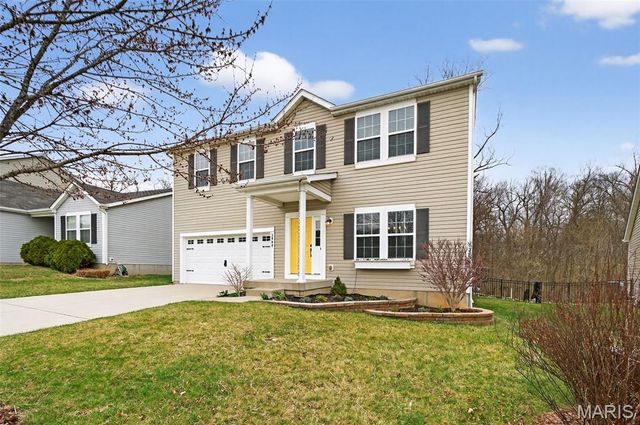 3009 Preston Woods Trail, Lake St Louis, MO 63367