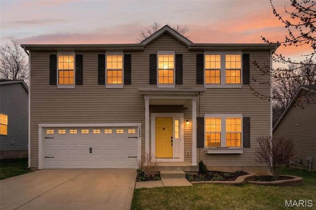 3009 Preston Woods Trail, Lake St Louis, MO 63367
