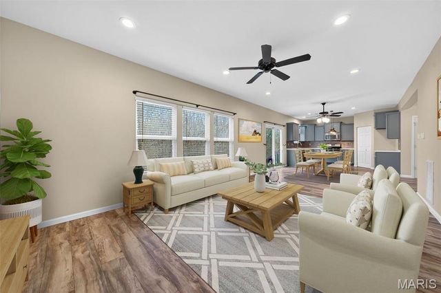 3009 Preston Woods Trail, Lake St Louis, MO 63367