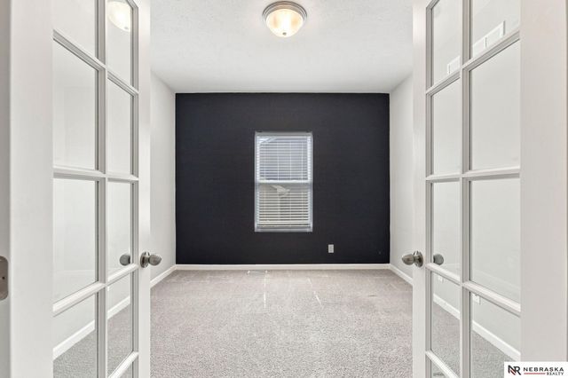 17089 Christensen Road, Gretna, NE 68028