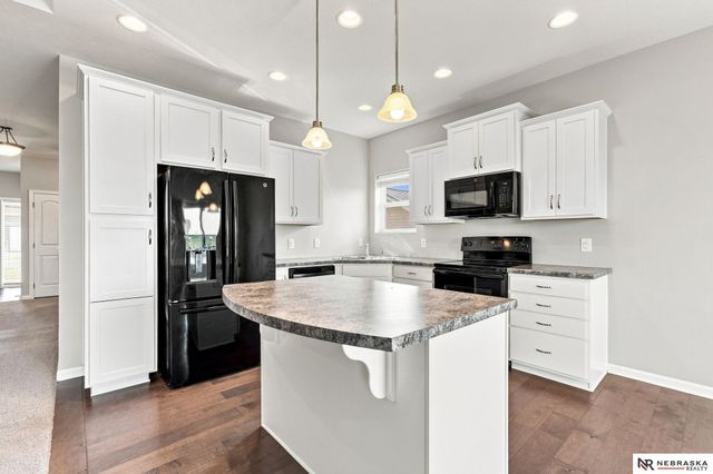 17089 Christensen Road, Gretna, NE 68028