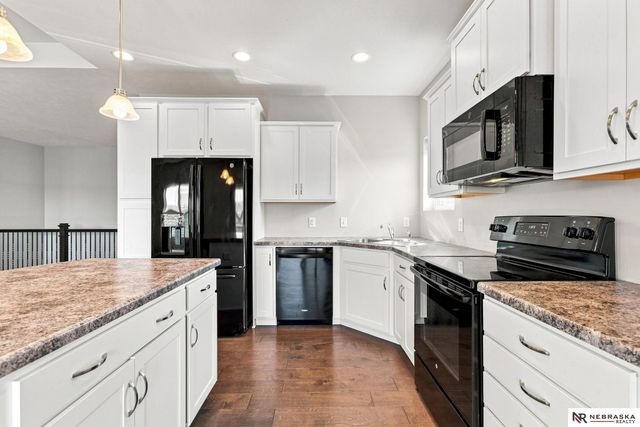 17089 Christensen Road, Gretna, NE 68028