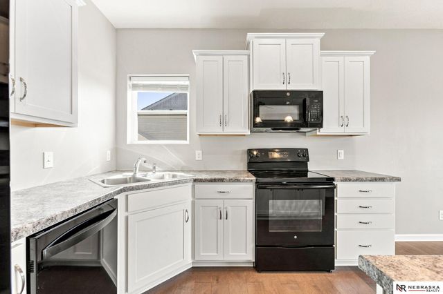17089 Christensen Road, Gretna, NE 68028