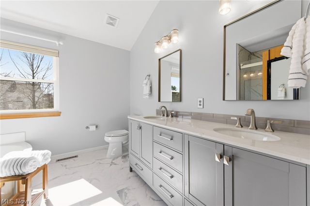 1572 Augusta Avenue, Brunswick, OH 44212