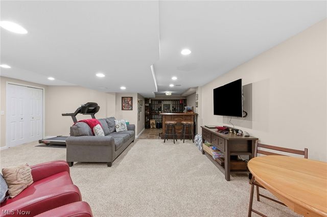 1572 Augusta Avenue, Brunswick, OH 44212