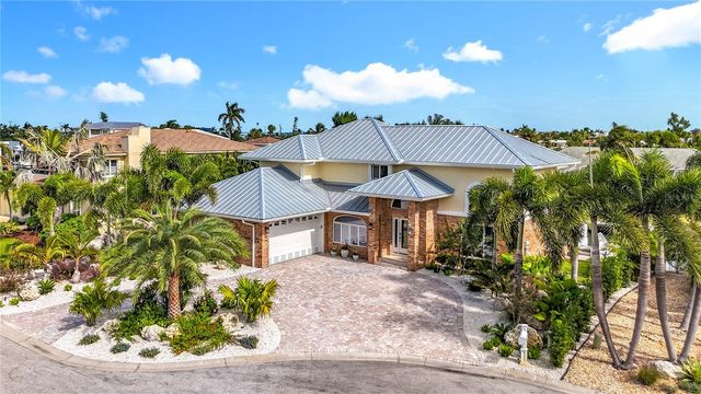 620 NORTH POINT DRIVE, Holmes Beach, FL 34217