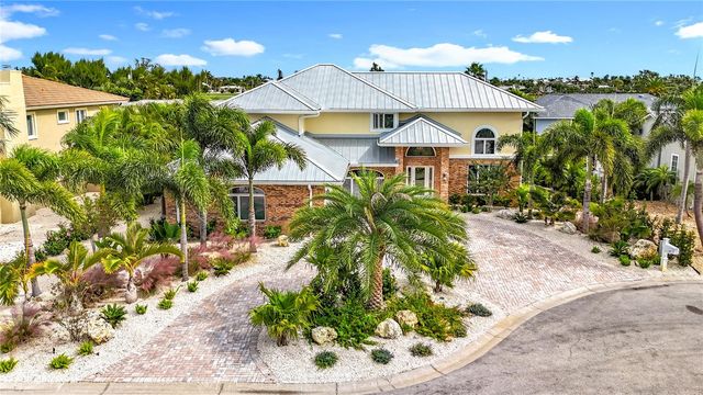 620 NORTH POINT DRIVE, Holmes Beach, FL 34217