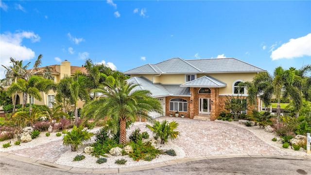 620 NORTH POINT DRIVE, Holmes Beach, FL 34217