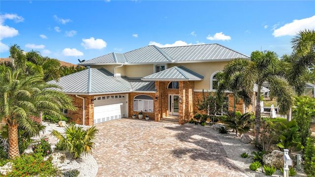 620 NORTH POINT DRIVE, Holmes Beach, FL 34217