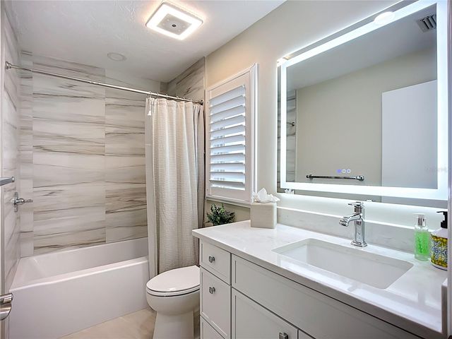 620 NORTH POINT DRIVE, Holmes Beach, FL 34217