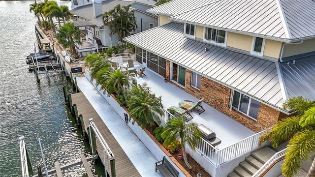 620 NORTH POINT DRIVE, Holmes Beach, FL 34217