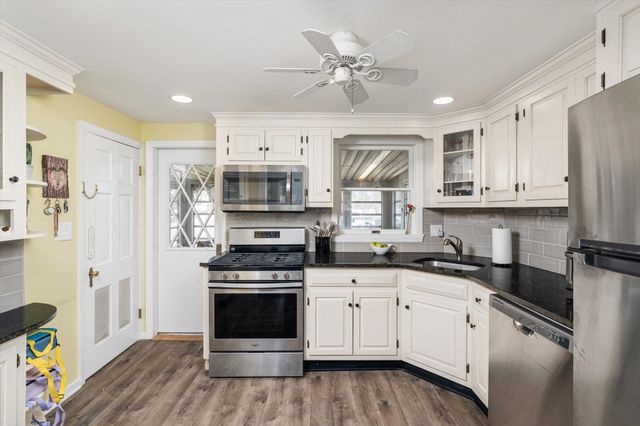 112 SUMMIT AVE, Trenton, NJ 08628