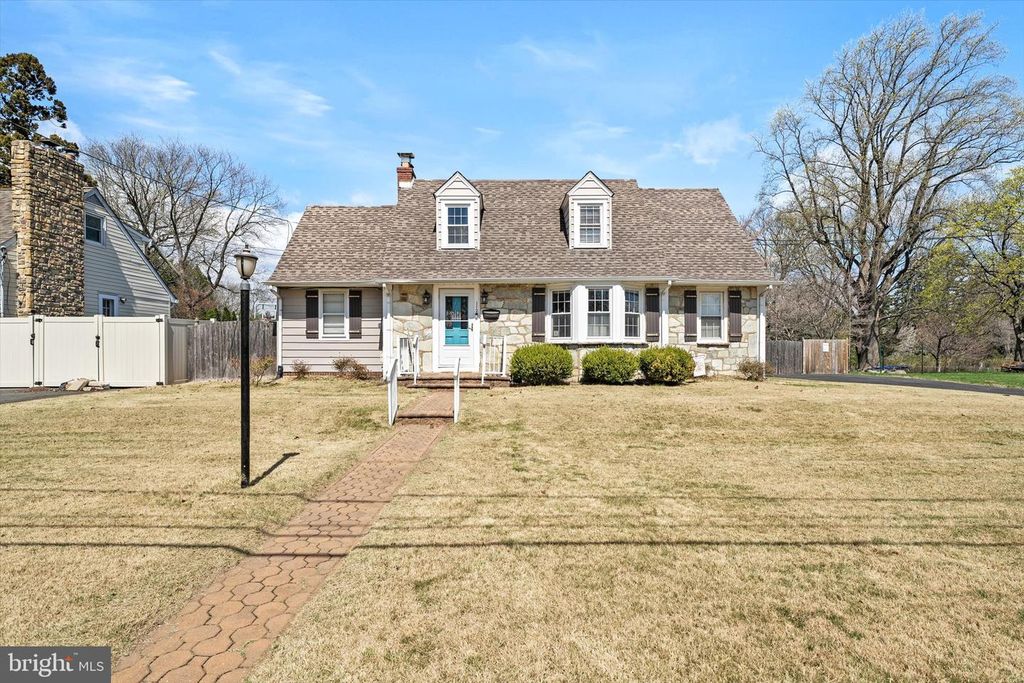 112 SUMMIT AVE, Trenton, NJ 08628