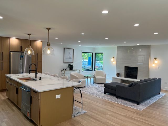 2740 Orchard Lane, Wilmette, IL 60091
