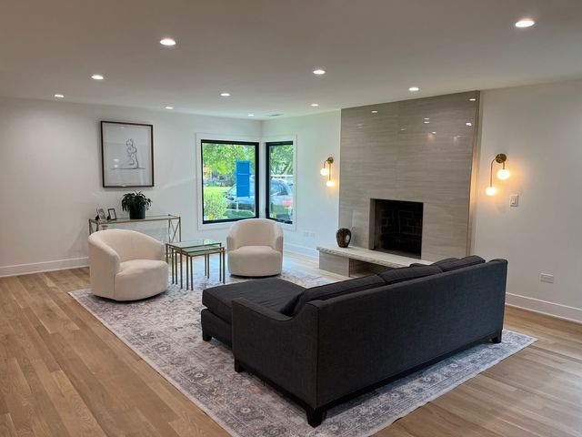 2740 Orchard Lane, Wilmette, IL 60091