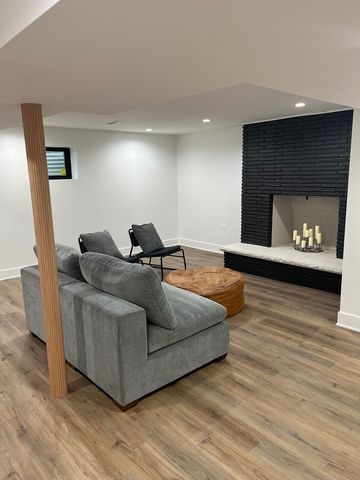 2740 Orchard Lane, Wilmette, IL 60091