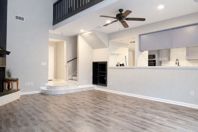 8719 Gladwood Lane, Dallas, TX 75243