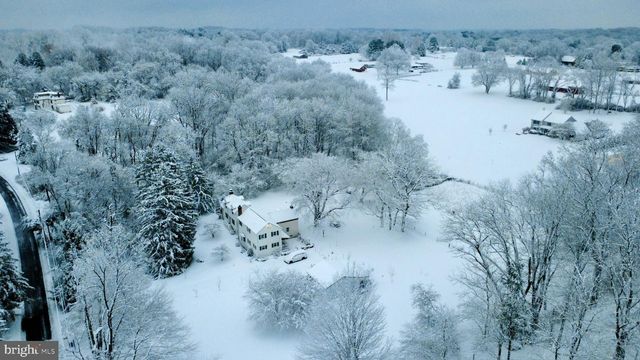 1554 MEADOW LN, Glen Mills, PA 19342