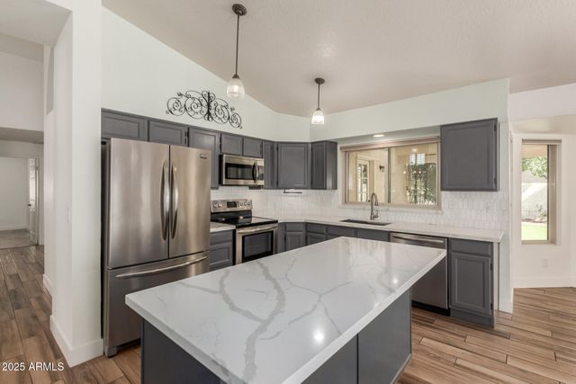 9011 S DATELAND Drive, Tempe, AZ 85284