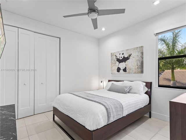 8281 NW 48th Ter, Doral, FL 33166