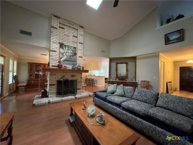 141 Seascape Drive, Port Lavaca, TX 77979