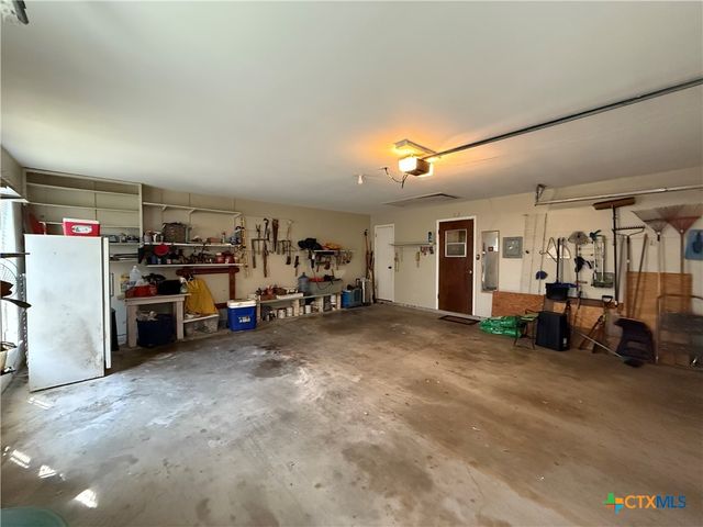 141 Seascape Drive, Port Lavaca, TX 77979