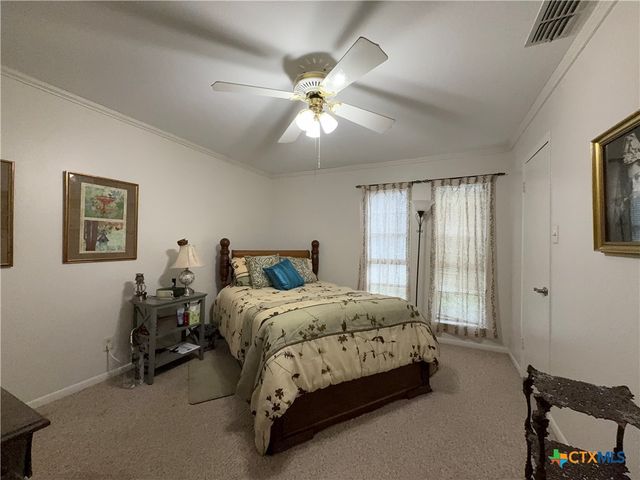 141 Seascape Drive, Port Lavaca, TX 77979