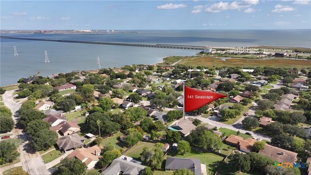 141 Seascape Drive, Port Lavaca, TX 77979