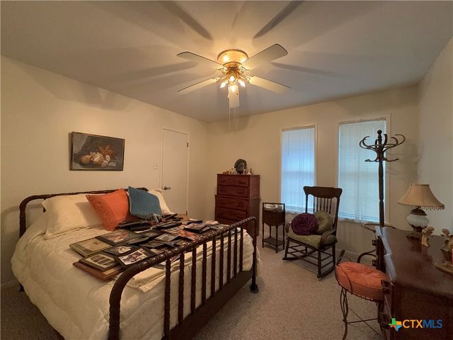 141 Seascape Drive, Port Lavaca, TX 77979