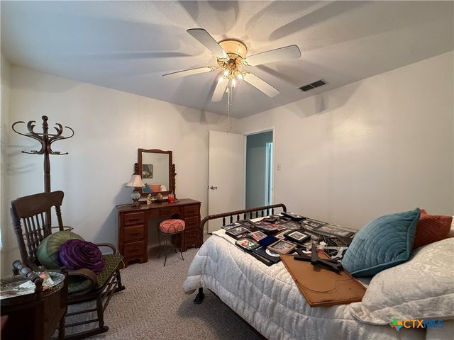 141 Seascape Drive, Port Lavaca, TX 77979