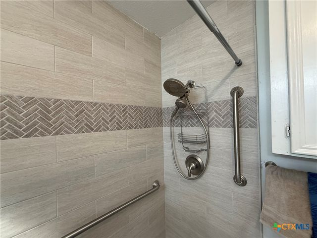 141 Seascape Drive, Port Lavaca, TX 77979