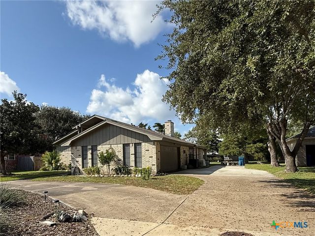 141 Seascape Drive, Port Lavaca, TX 77979
