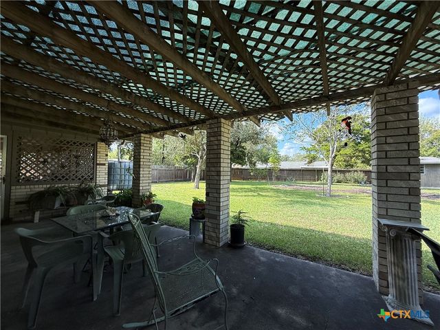 141 Seascape Drive, Port Lavaca, TX 77979