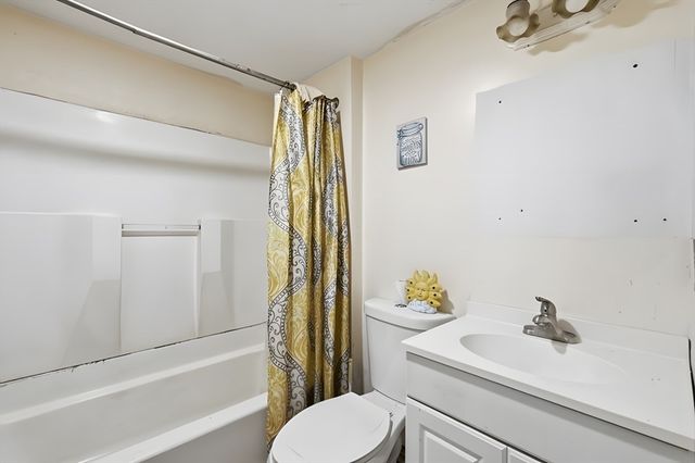 21 Lyman, Brockton, MA 02302