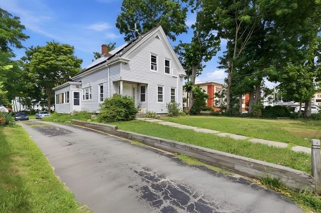 21 Lyman, Brockton, MA 02302