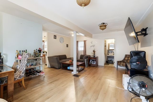 21 Lyman, Brockton, MA 02302
