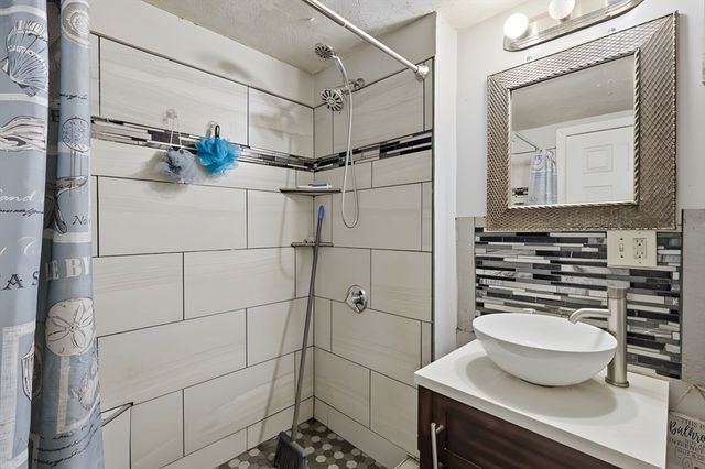 21 Lyman, Brockton, MA 02302