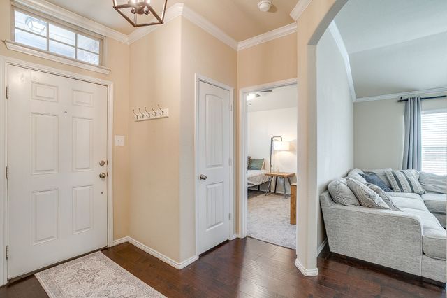 1349 Broadmoor Drive, Burleson, TX 76028