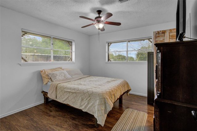 112 County Road 152, Bay City, TX 77414