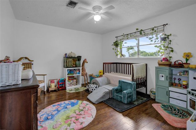 112 County Road 152, Bay City, TX 77414