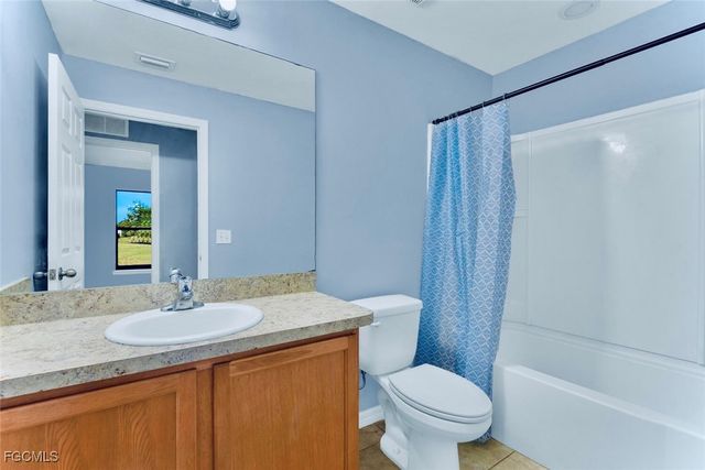 278 Shadow Lakes DR, Lehigh Acres, FL 33974