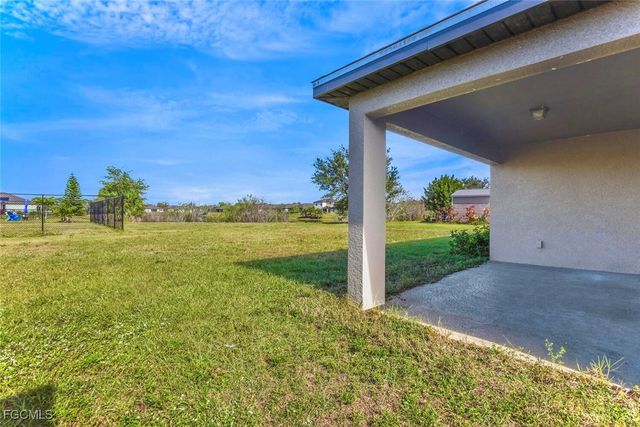 278 Shadow Lakes DR, Lehigh Acres, FL 33974