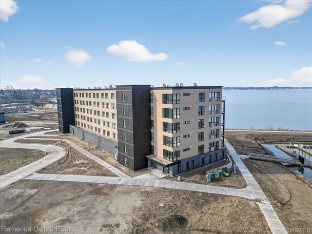 901 Adelaide Circle 601, Muskegon, MI 49441