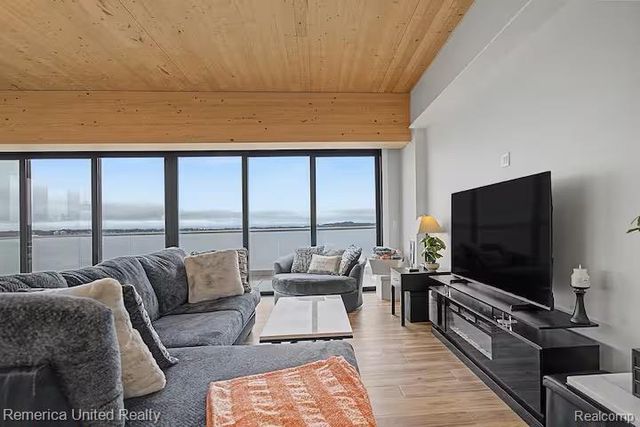 901 Adelaide Circle 601, Muskegon, MI 49441